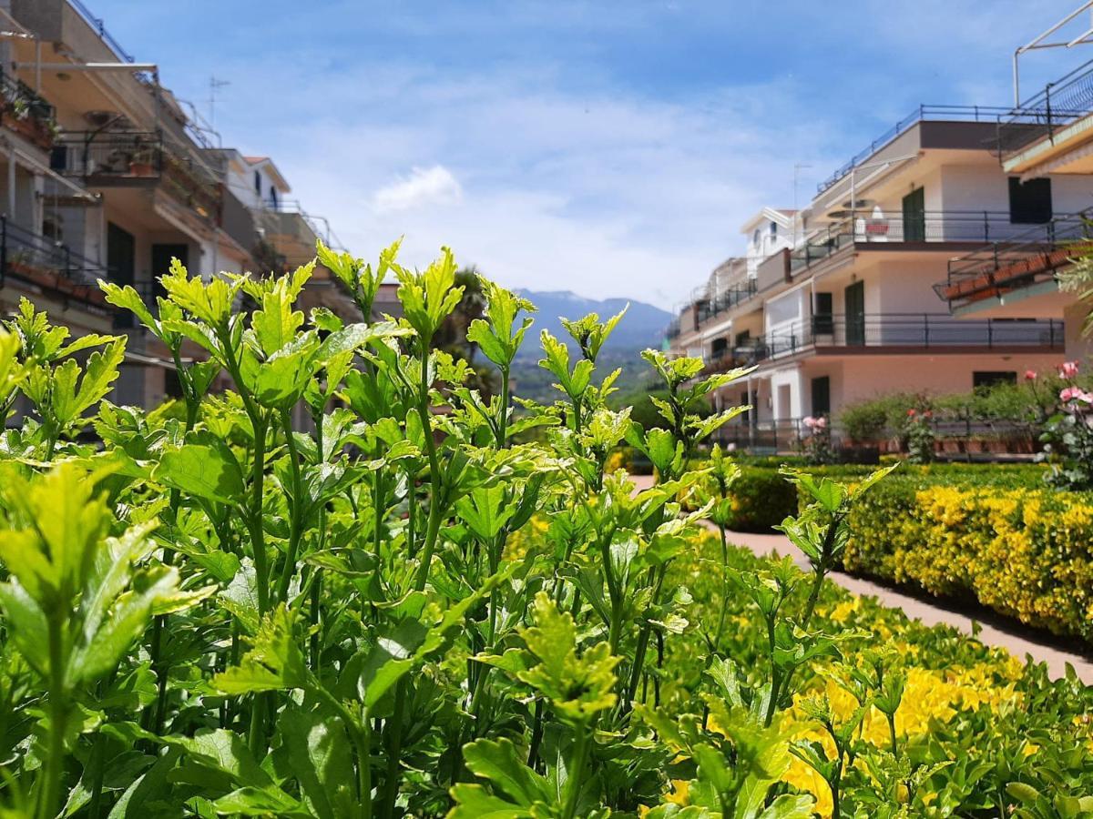 Al Giardino Sant'Anna Apartment Mascali Exterior photo