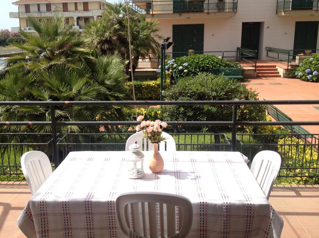 Al Giardino Sant'Anna Apartment Mascali Exterior photo